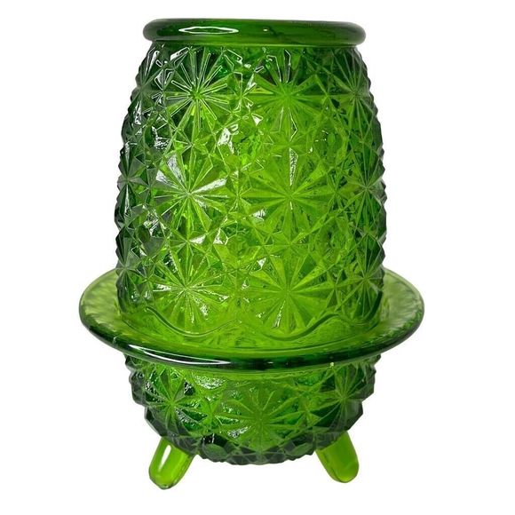 L.E. Smith Other - Vintage L.E. Smith Green Glass Daisy & Button FAIRY LAMP Candle Holder 2 Piece